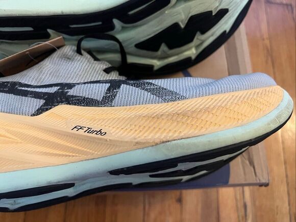 Athletic_Shoes